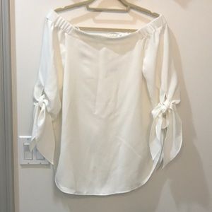 Club Monaco size 0 blouse. Never worn, w/ tags.